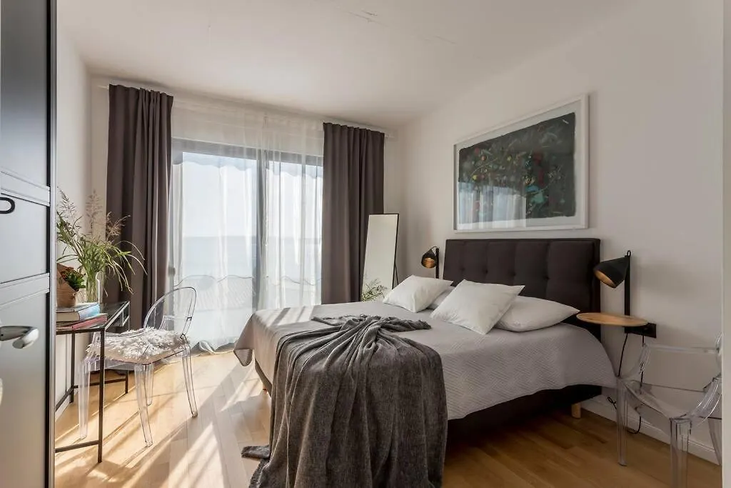 Holiday Home Lolina,Sea On A Palm! Heated Pool Trogir